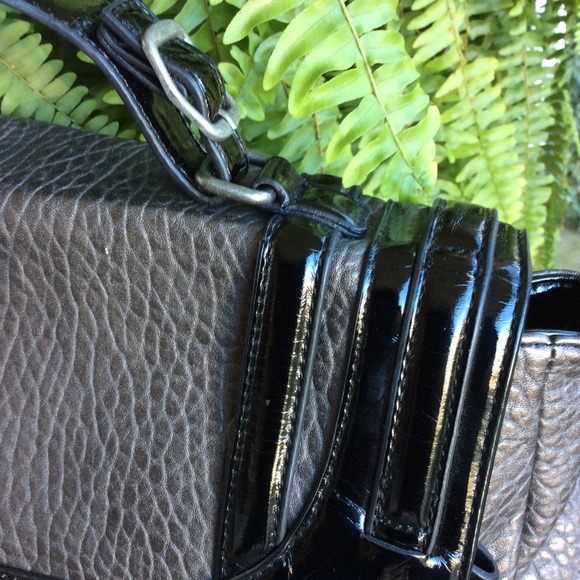 ❤️Gorgeous Jessica Simpson Satchel Handbag! - Picture 2 of 8